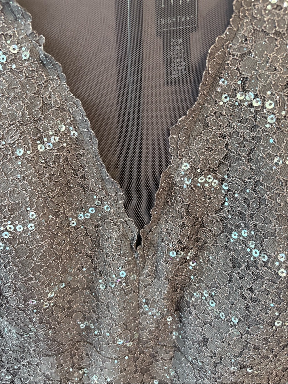 Nightway Sequined Lace Cocktail Dress 22W Mauve Shimmer Romantic Glam Party - Picture 3 of 10